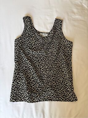 KEMP Collection - Women's Black/White Animal Print Scoop Neck Tank Top - 10